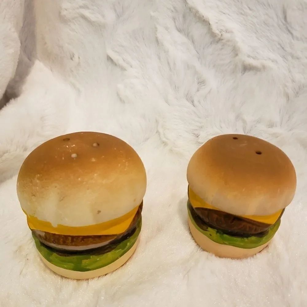 Salt & Pepper Shakers - Picture 4 of 8